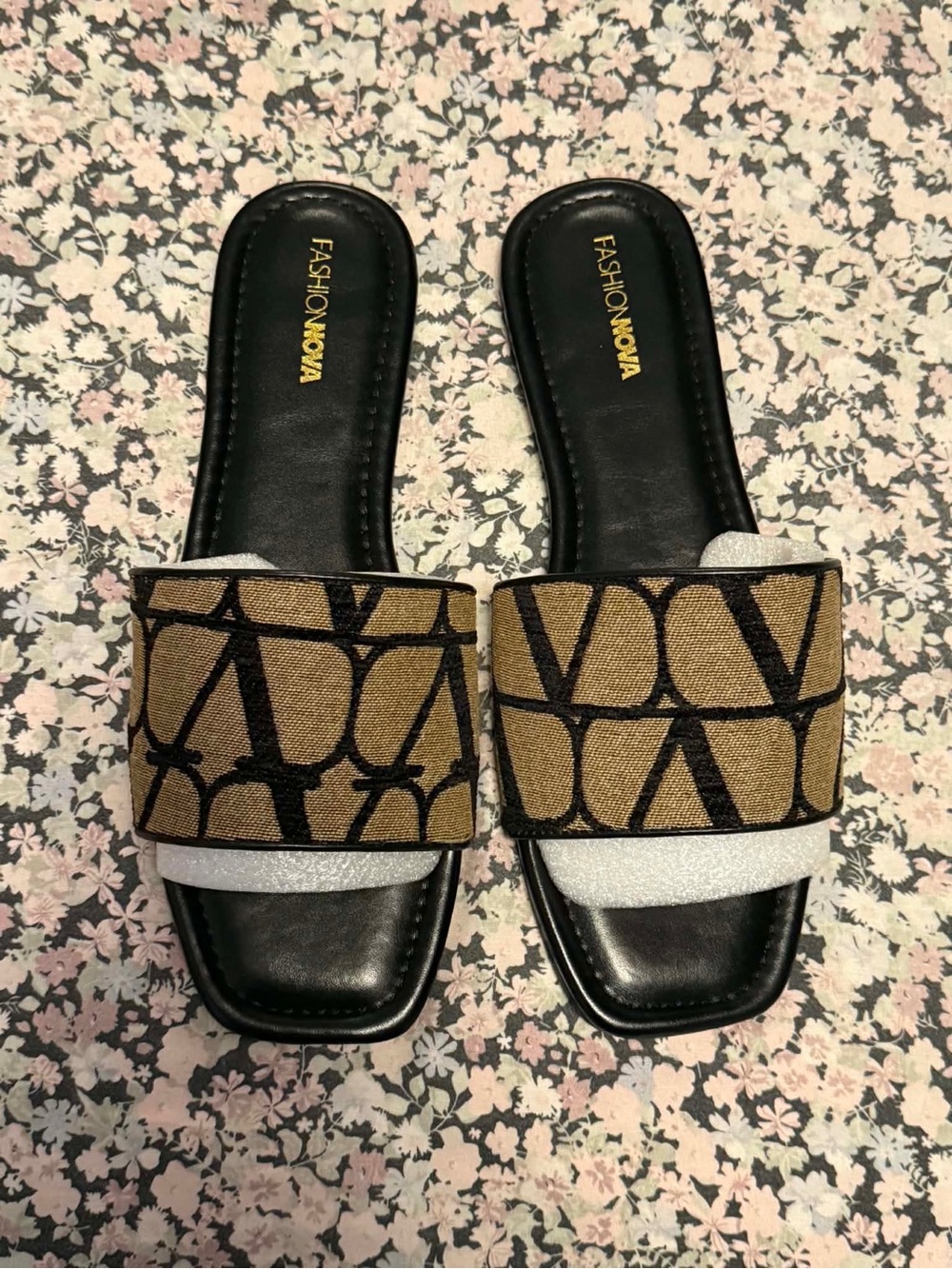 Fashion Nova Black & Tan Patterned Logo Slide Sandals